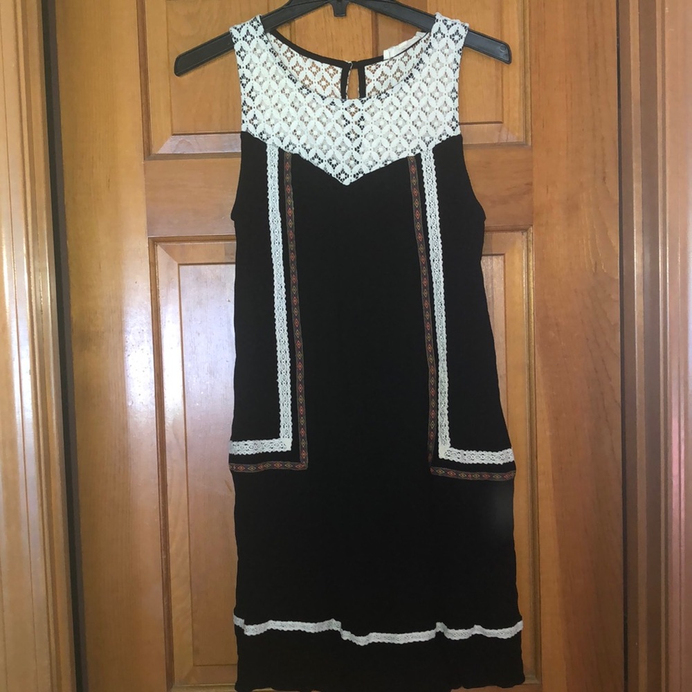 Black cotton sleeveless dress